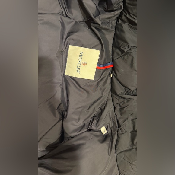 Moncler Men’s Dark Puffer Jacket - Picture 10 of 10